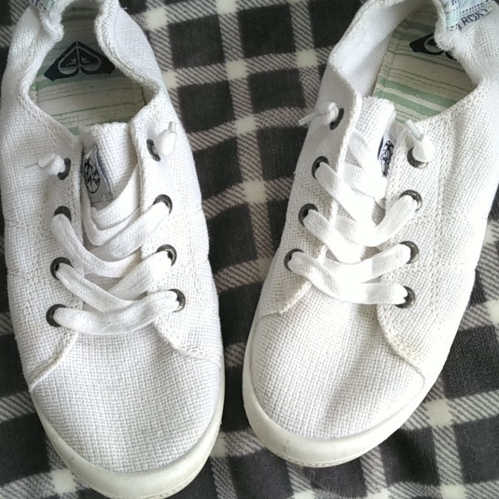 Roxy sneakers